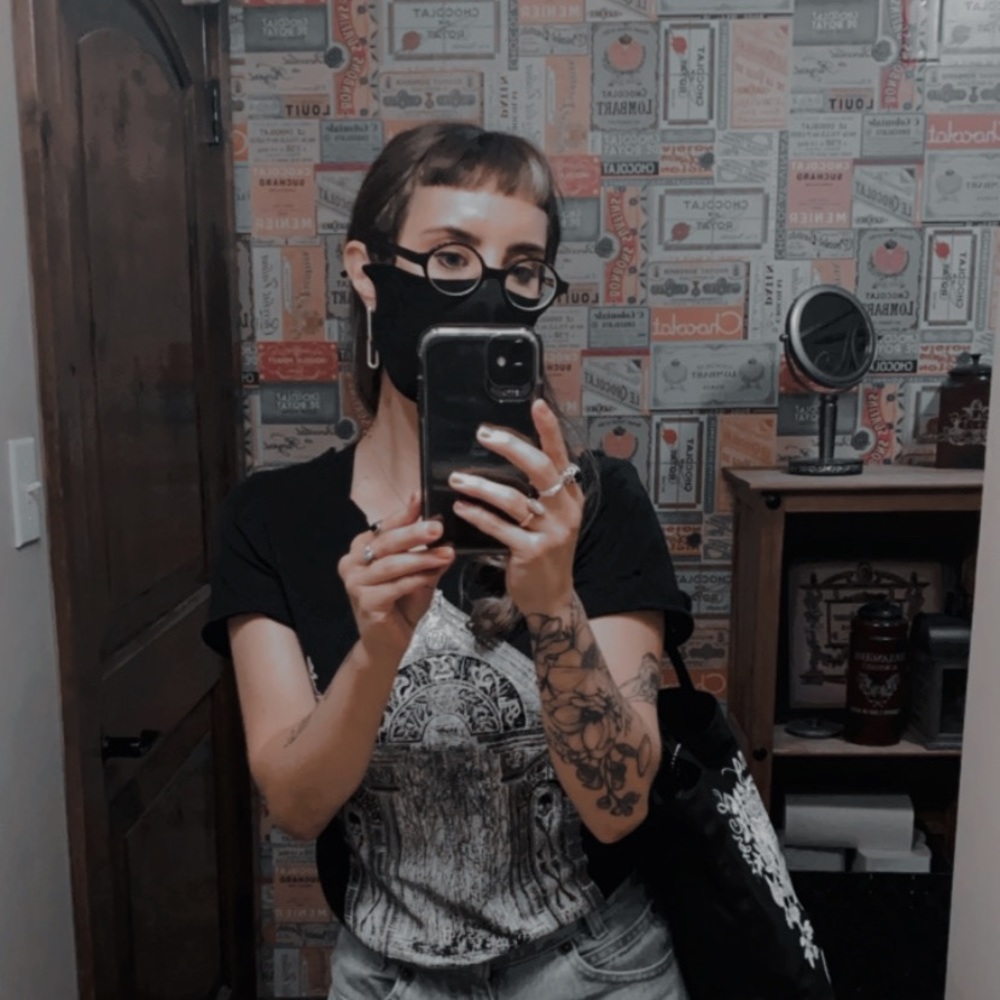 Meet your Posher, Hannah